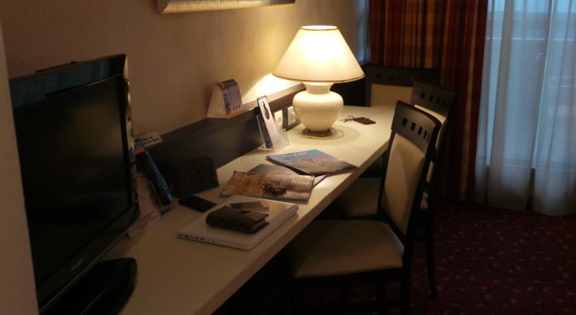 The Originals City, Galaxie, Aéroport Hotel 3*